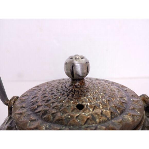 Geometric Pattern Cast Iron Japanese Style Tea or Coffee Pot 5" Tall Pot - Picture 3 of 16